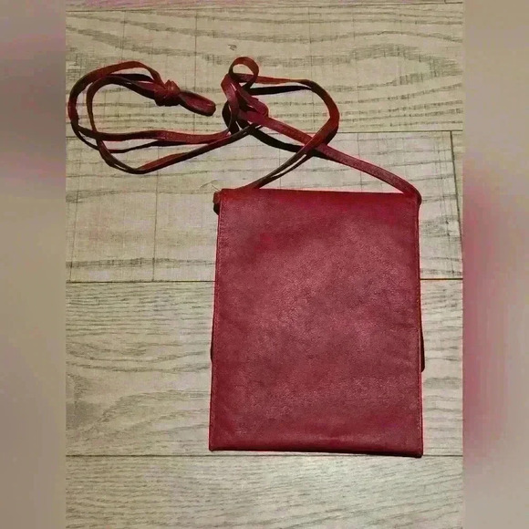 NWOT & UNIQUE Sass | Handcrafted Genuine  Leather Bag/Purse - Picture 2 of 4